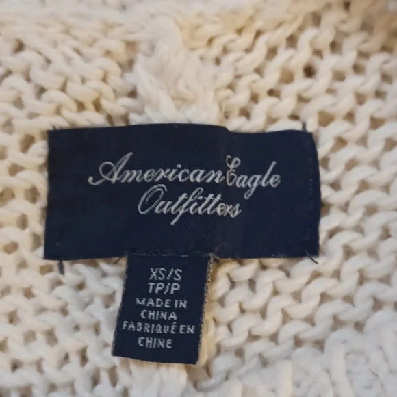 American Eagle Outfitters Beige Knitted Poncho With Fringes. Size XS/S - Picture 7 of 10